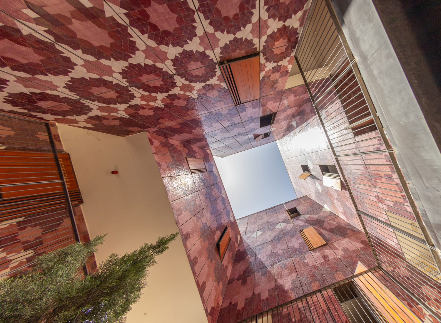 Place-Lalla-Yeddouna_Photo_MichaelPinsky_9349