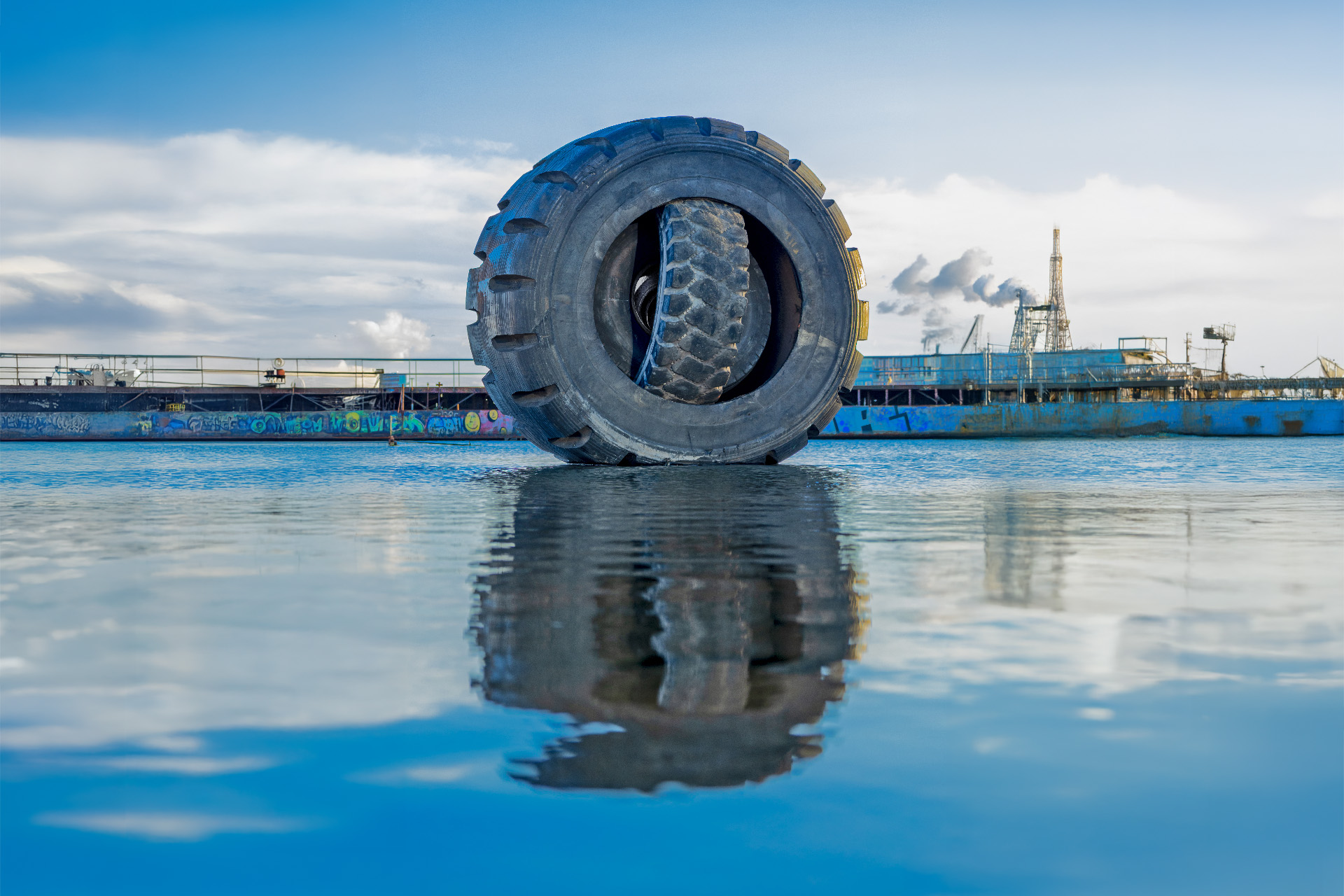 AlltheTyresfromIceland_(exp)PhotoCredit_MichaelPinsky7 copy